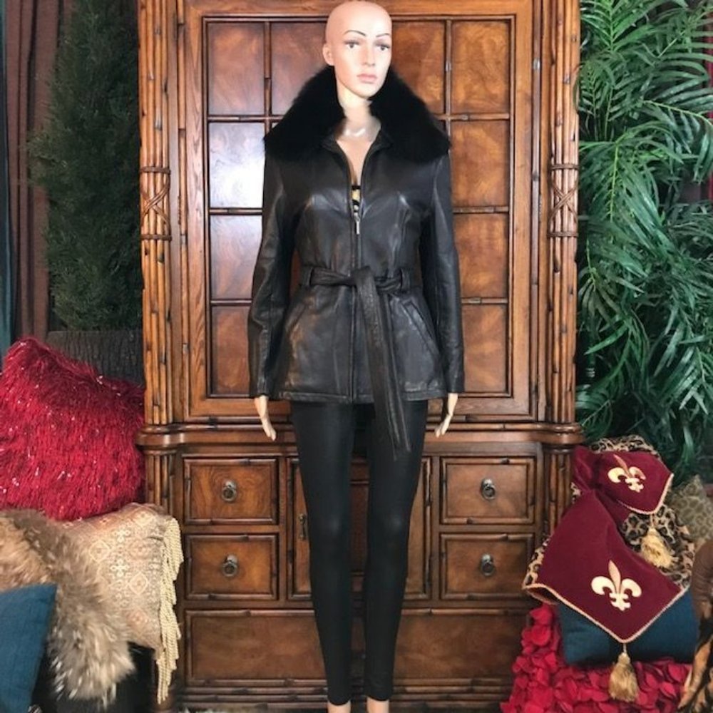 Kasper Genuine Leather Belted Removable Faux Fur Collar Coat - Picture 5 of 16